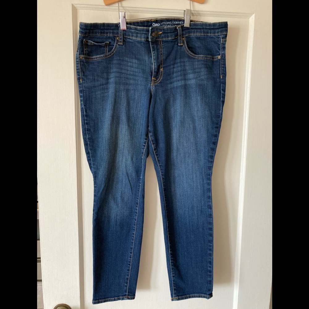 GAP legging skimmer jeans, size 16/ 33R. Excellent condition!!